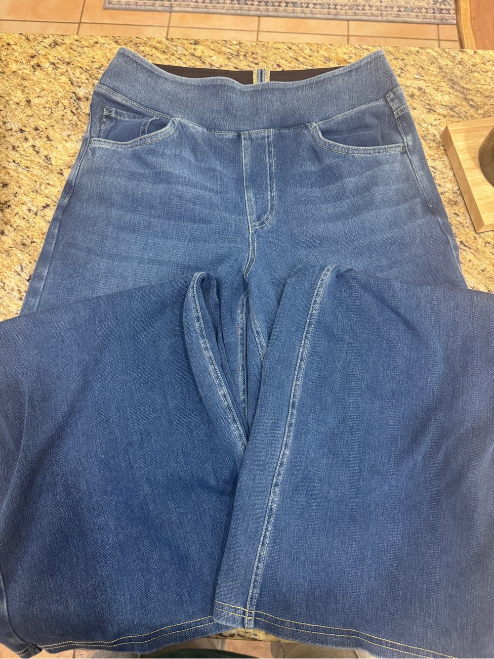 HALARA Womens pull on Wide Leg Denim  in Medium Blue